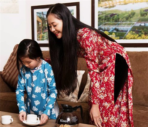 ao dai tuyet dep cho me va con gai yeu don tet - 7