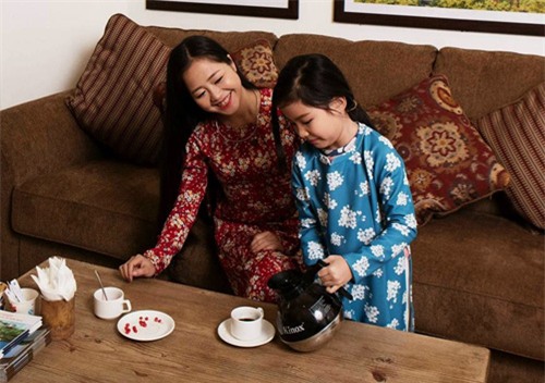 ao dai tuyet dep cho me va con gai yeu don tet - 8