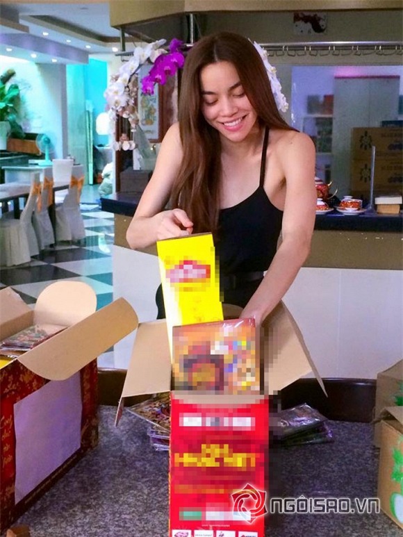 Hồ Ngọc Hà làm từ thiện  4