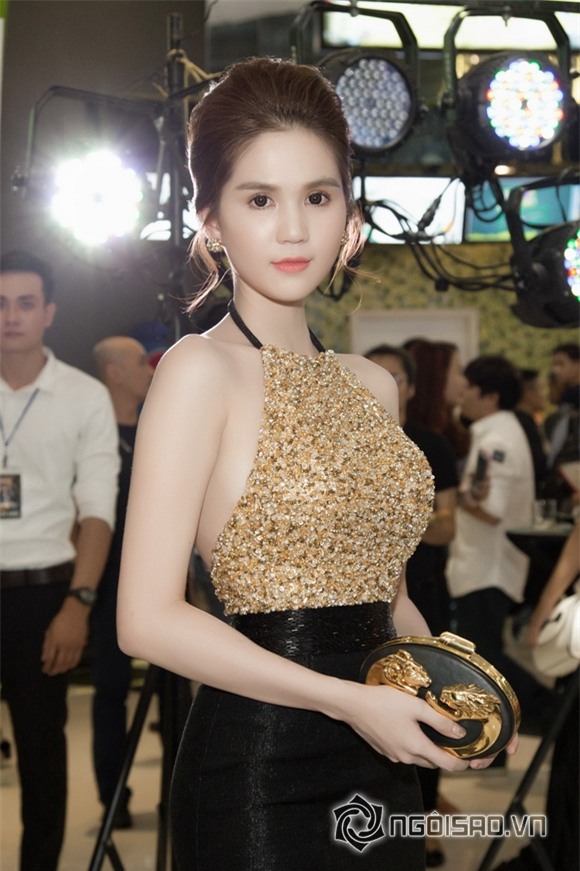 Ngọc Trinh khoe vòng eo hoàn hảo 1