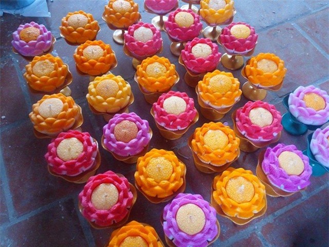 Hàng Tết 2016: Nến phật thủ hương bưởi nặng gần 1 kg