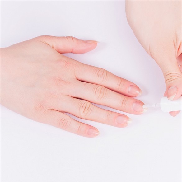 Vẽ móng đẹp với 2 gam màu pastel chơi Tết