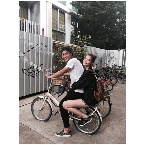 Cầu thủ bươn chải dịp tết, Công Vinh, Hồng Quân,chủ quyền