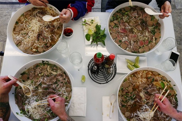 Nhà hàng Việt ở Mỹ thách thực khách ăn tô phở 6kg lấy 100USD - Ảnh 5.