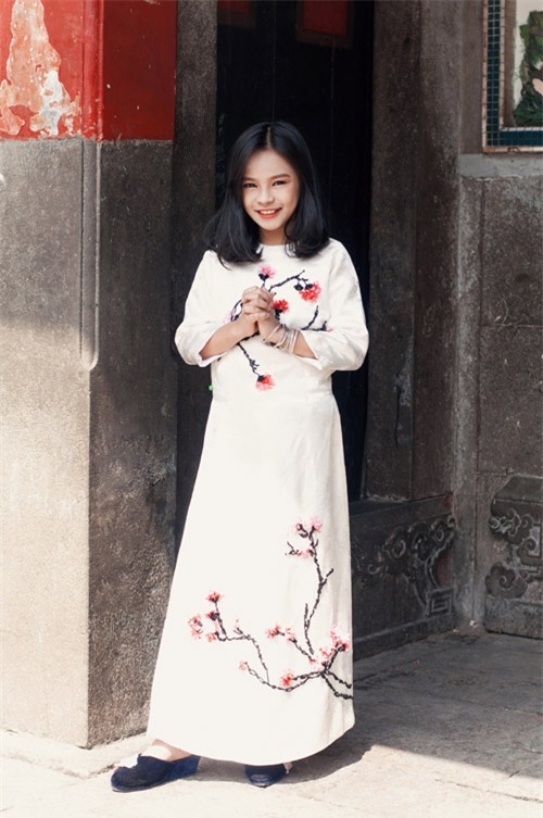 mau nhi noi tieng sai gon sieu ca tinh khi mac ao dai - 12