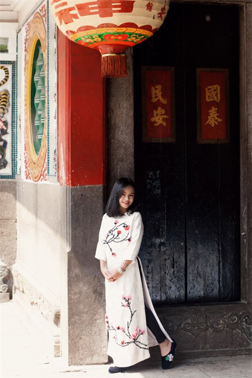 mau nhi noi tieng sai gon sieu ca tinh khi mac ao dai - 13