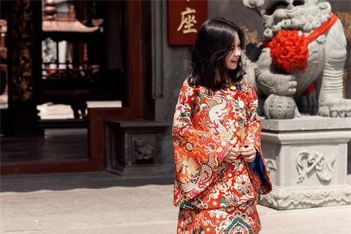 mau nhi noi tieng sai gon sieu ca tinh khi mac ao dai - 8