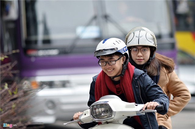 Hà Nội, Sài Gòn ngập tràn không khí Tết