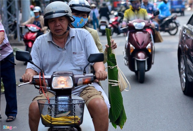 Hà Nội, Sài Gòn ngập tràn không khí Tết