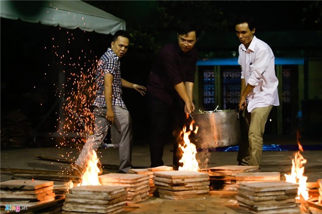 Hà Nội, Sài Gòn ngập tràn không khí Tết