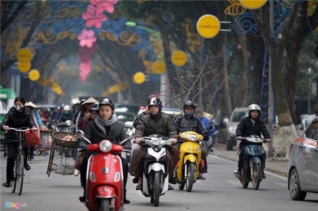 Hà Nội, Sài Gòn ngập tràn không khí Tết