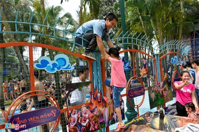 Người trẻ và văn hóa miễn phí nơi công cộng