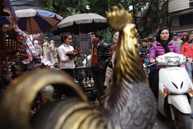 doc dao phien cho do co duy nhat trong nam o ha noi hinh anh 2