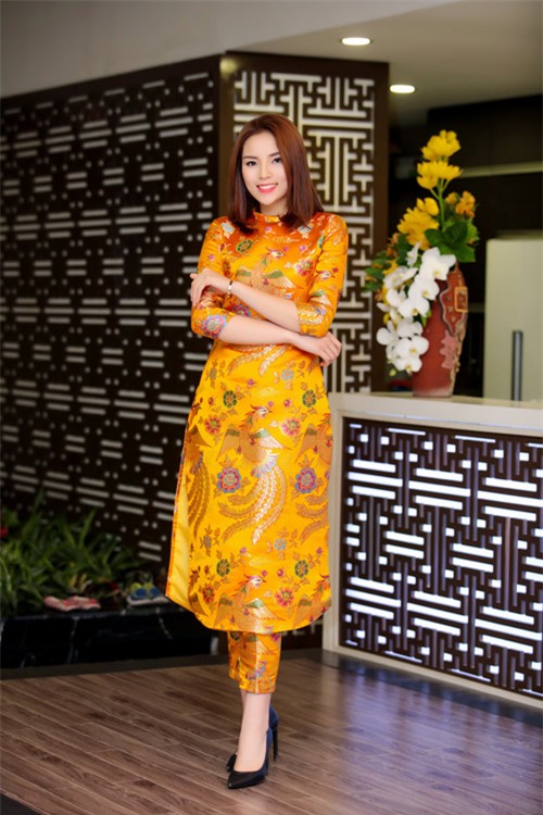 sao viet hao hung don tet binh than ben gia dinh - 1