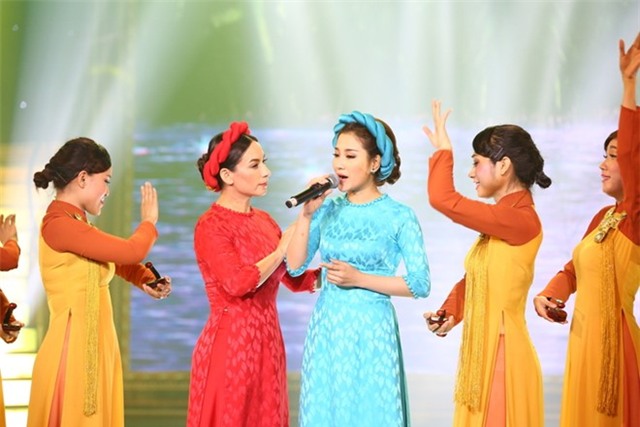 Cô gái rửa chén thành quán quân Solo cùng Bolero