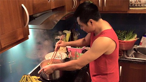 vo tu long ke chuyen cham con ngay tet khi chong ban 