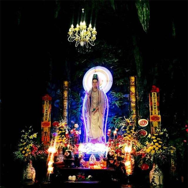 Sao Việt: Kẻ bận rộn, người thảnh thơi trong mùng 1 Tết