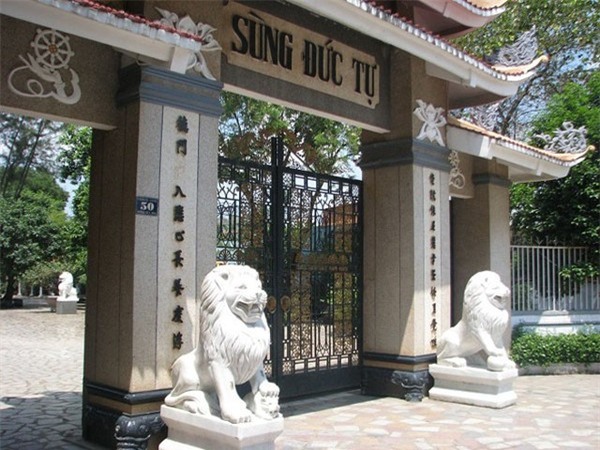 Đầu xuân hành hương qua 5 ngôi chùa trên 200 tuổi ở Sài Gòn 6