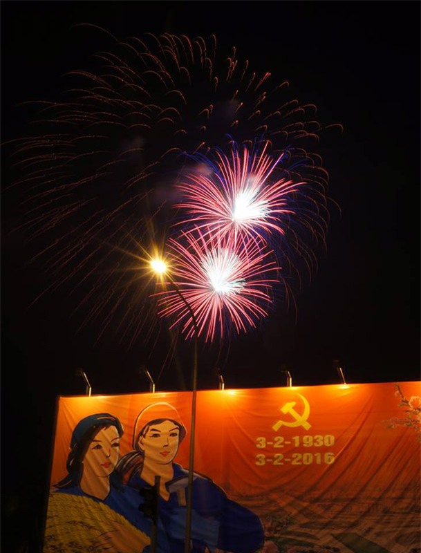 Tết nguyên đán,Tết Bính Thân, pháo hoa