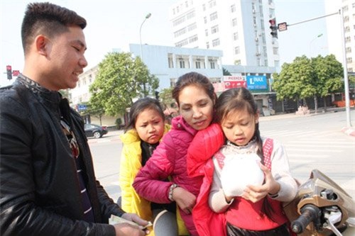 dau nam, dat tre di mua heo dat ve...