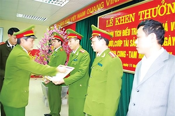truy bắt tội phạm, mùng 1 Tết, 'săn hàng Tết', lính hình sự, Công an Hà Nội
