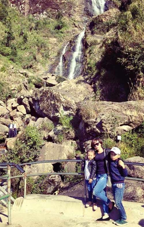 ba me lam gi doi voi tien mung tuoi cua con? - 2