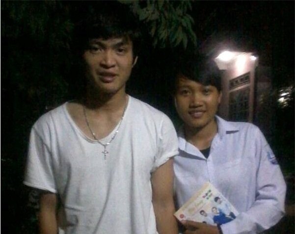 ve nha an tet, tuan anh gap chuyen “kho do” voi fan nu cap 3 hinh anh 1