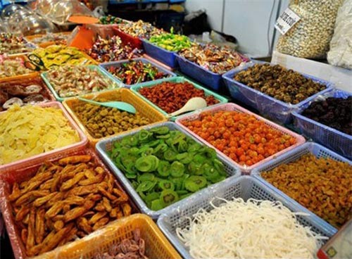 5 mon an ngay tet du ngon nhung nhieu hoa chat hai con - 3