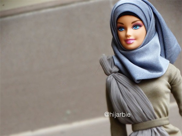 Xuất hiện búp bê Barbie phong cách phụ nữ Hồi Giáo - Ảnh 1.