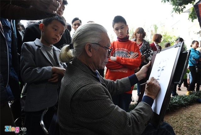 Các điểm vui chơi đông đúc ngày đầu xuân