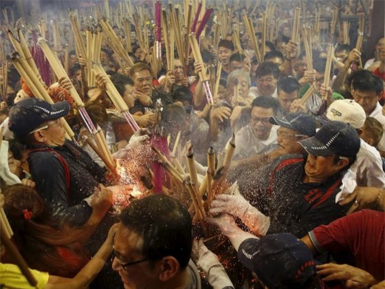 Bính Thân, con khỉ, phong thủy, vận hạn, mệnh hỏa, ngũ hành