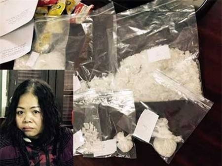 Vợ chồng giấu hơn 1 kg ma túy đá trong hộp bánh Chocopie
