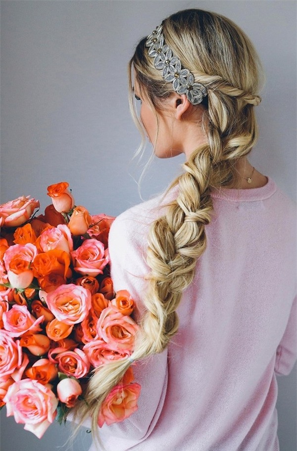 8 kiểu tóc siêu lãng mạn bạn hãy thử dịp Valentine này - Ảnh 1.