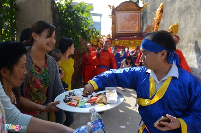 Lễ hội chém lợn khai đao trong phòng kín