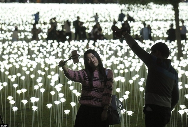 Thế giới rộn ràng đón Valentine