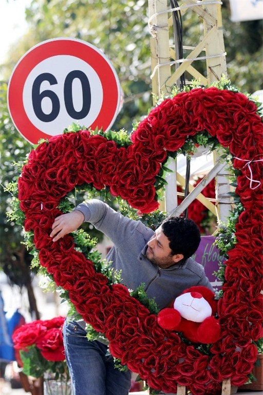 Thế giới rộn ràng đón Valentine