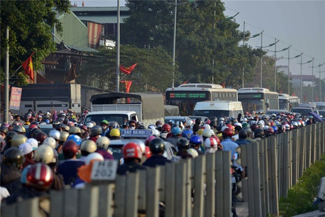 nghỉ Tết, đồ đạc, về quê, ùn tắc, tắc đường