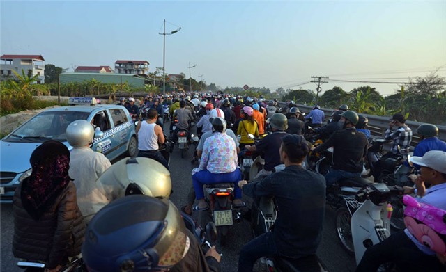 nghỉ Tết, đồ đạc, về quê, ùn tắc, tắc đường