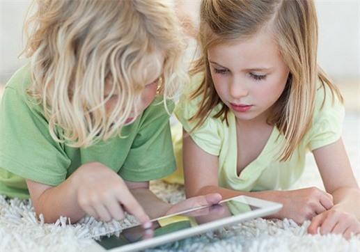 Sai lầm của cha mẹ khiến IQ của con thụt lùi