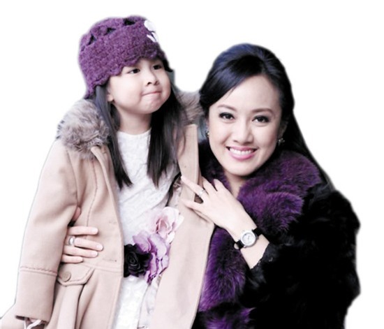 Hoài Anh và con gái (ảnh nhân vật cung cấp).