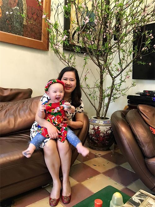 con gai trang nhung 10 thang tuoi dien ao dai dang yeu - 6