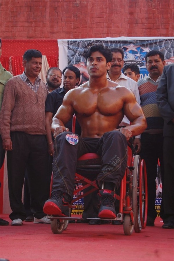 Cảm động trước chàng trai mắc ung thư tủy trở thành nhà vô địch thể hình - Ảnh 4.