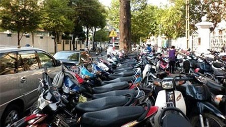 Hét giá chặt chém, hai bãi trông xe bị phạt 18 triệu đồng