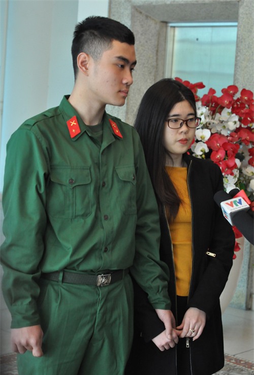 bảo lưu đại học nhập ngũ, tình nguyện nhập ngũ