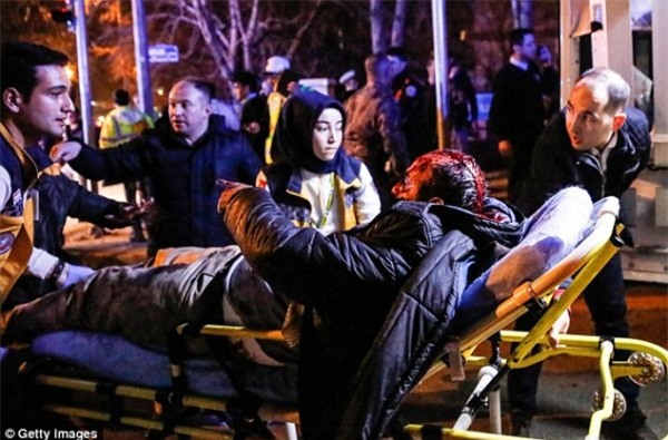 Đánh bom ở thủ đô Thổ Nhĩ Kỳ khiến ít nhất 28 người chết và 61 người khác bị thương - Ảnh 5.