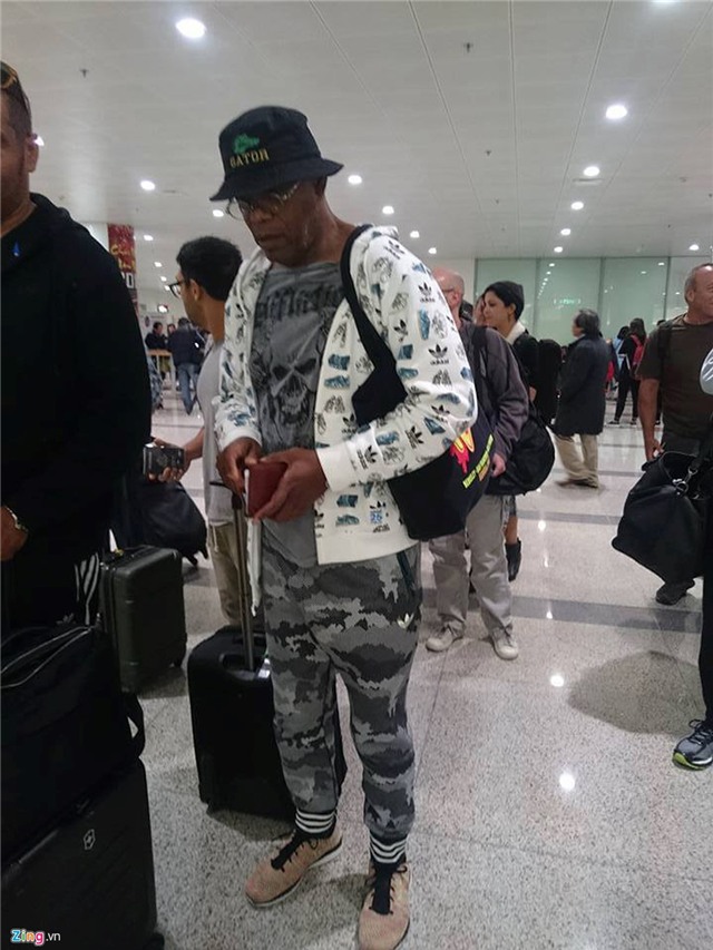 Dàn sao 'King Kong' đặt chân tới Nội Bài