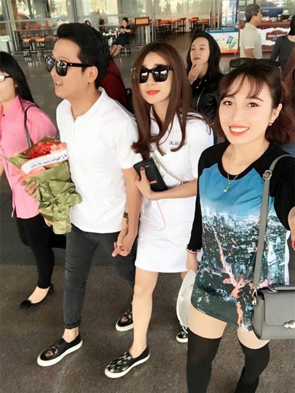 Trường Giang và Nhã Phương ở sân bay 4