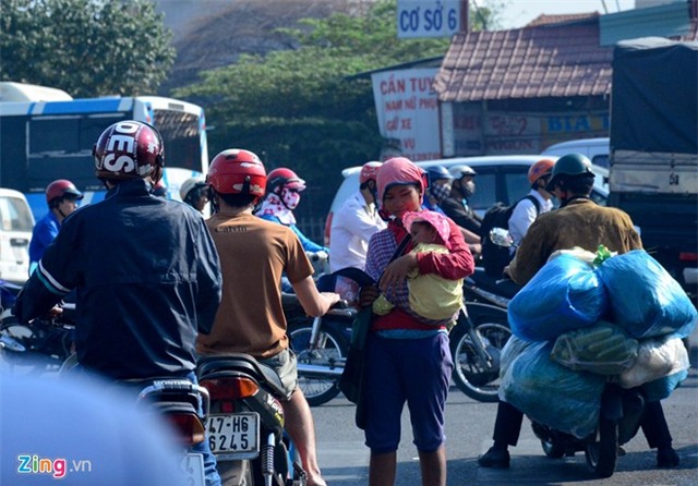 Người ăn xin tràn lan đường phố Sài Gòn