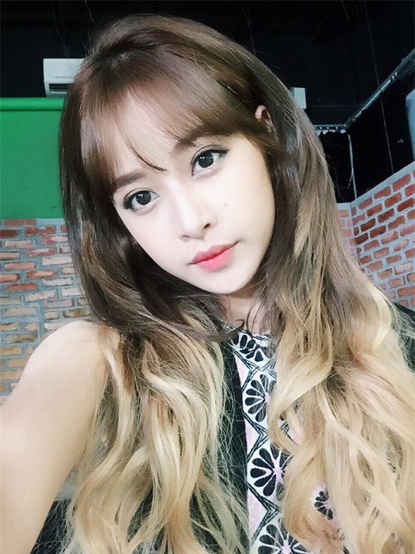 Tóc mái lưa thưa của sao Việt