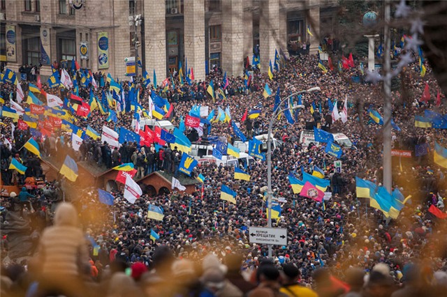 Ukraina, Yanukovych, Yatsenyuk , Maidan, Kiev, khủng hoảng, cứu trợ, tài chính, Crưm, Tổng thống Nga, Putin, cách mạng,